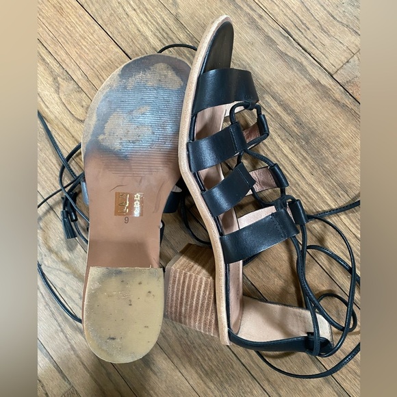 Madewell size 9 block heel gladiator style sandals - Picture 4 of 6